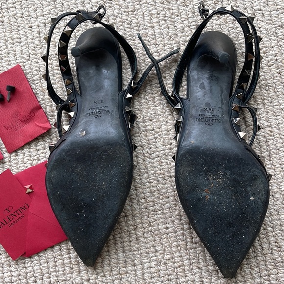 VALENTINO Rockstud T-Strap Pump - great condition - Picture 3 of 4